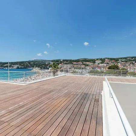 Marine - 10 Pers - Centre - Piscine